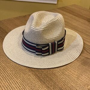Stylish Cream Fedora with Striped Band